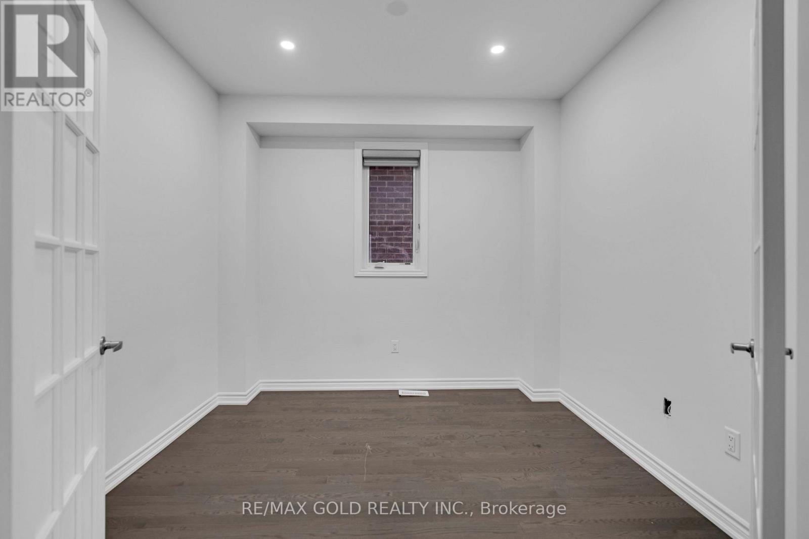 12 Vincena Road, Caledon, Ontario  L7C 1Z9 - Photo 11 - W12281761