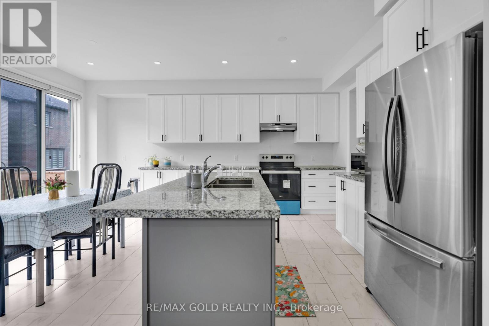 12 Vincena Road, Caledon, Ontario  L7C 1Z9 - Photo 21 - W12281761