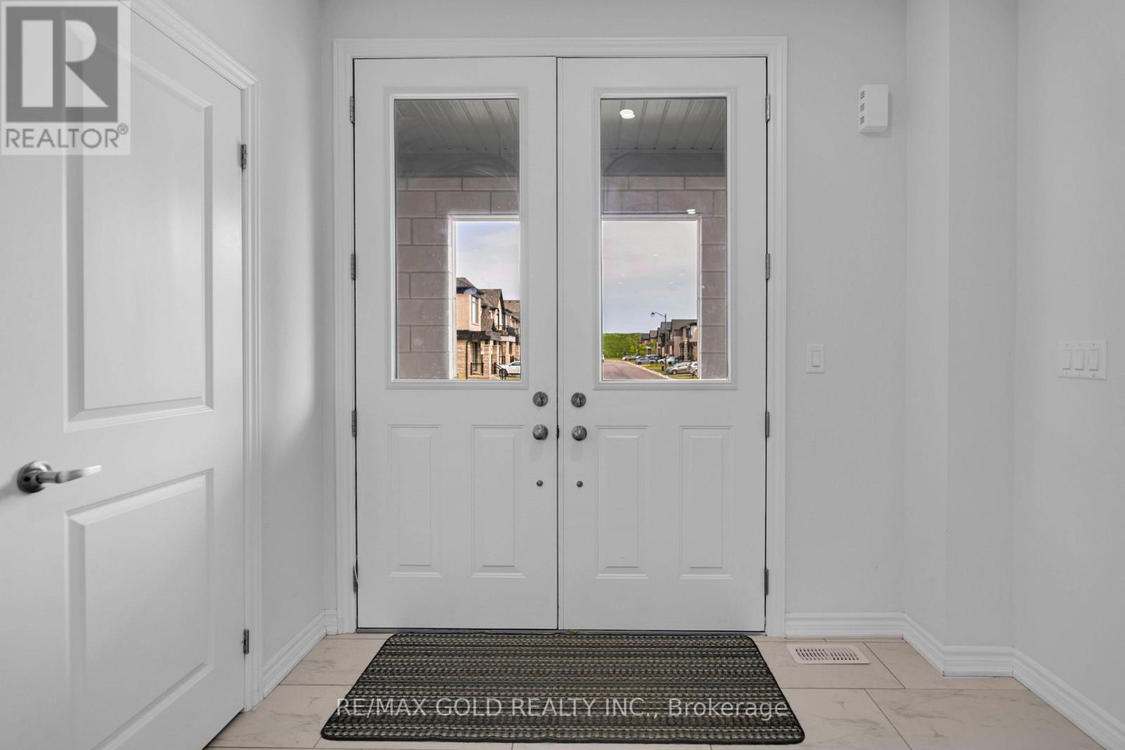 Property at 12 VINCENA ROAD image 4