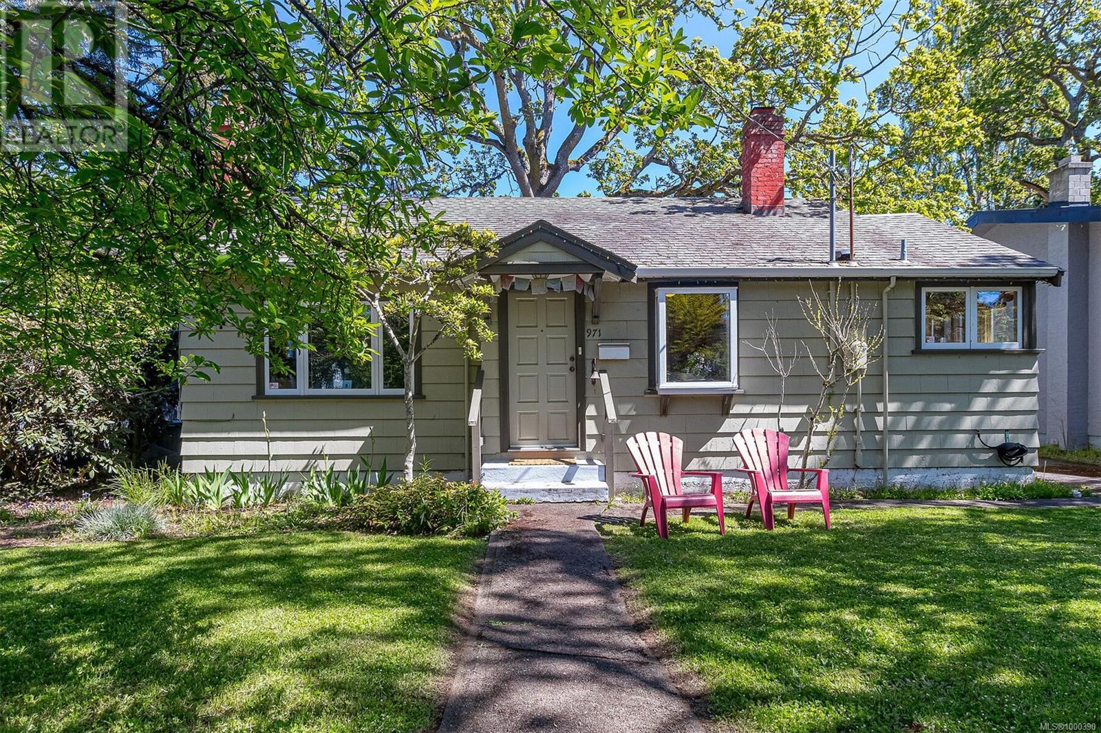 Property at 971 Wilmer St image 3