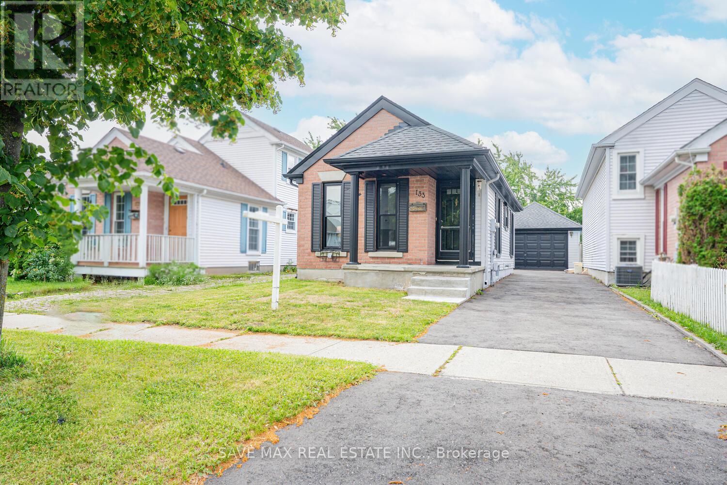 Property at 133 WAKE ROBIN DRIVE image 5