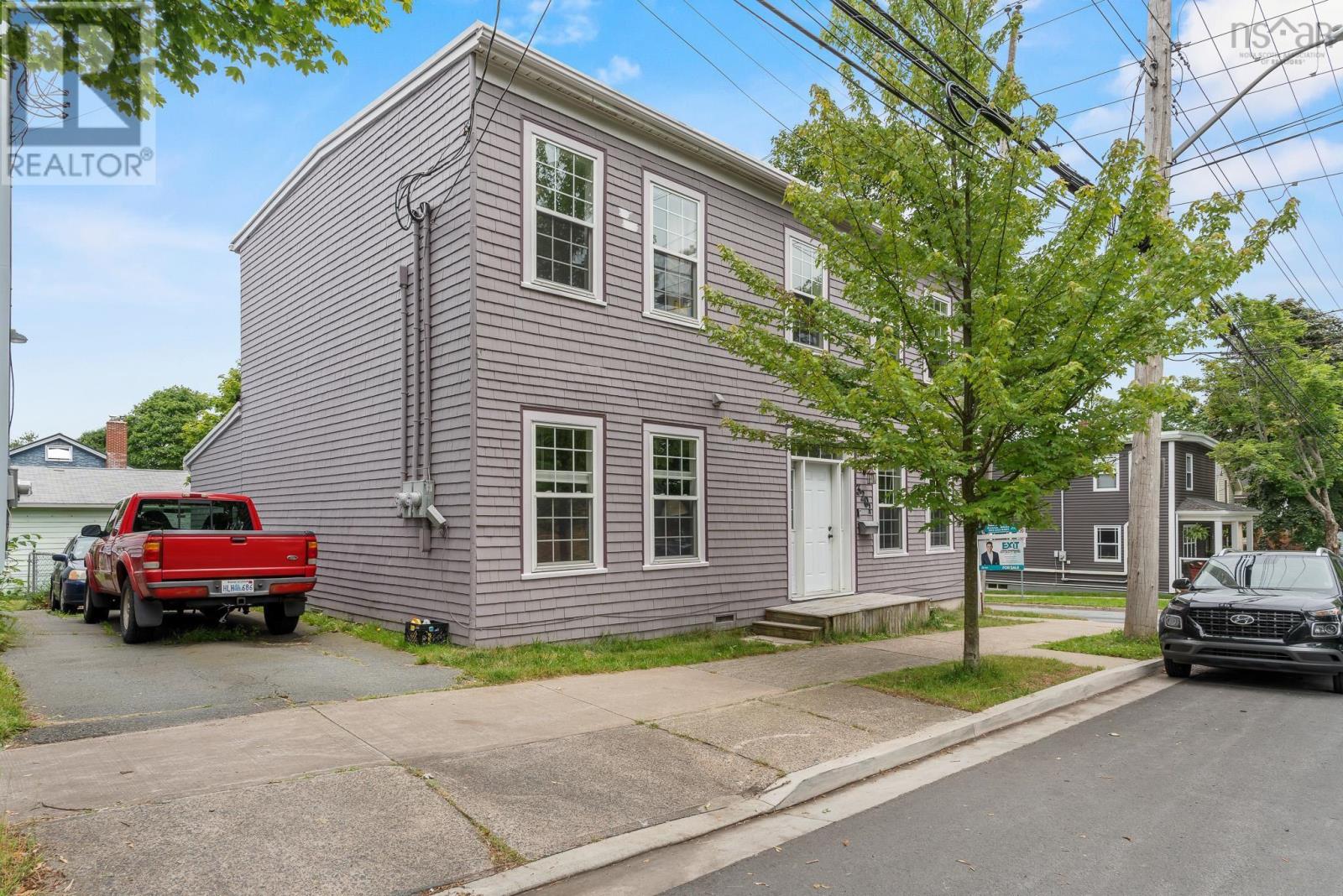 Property at 3201 Agricola Street image 2