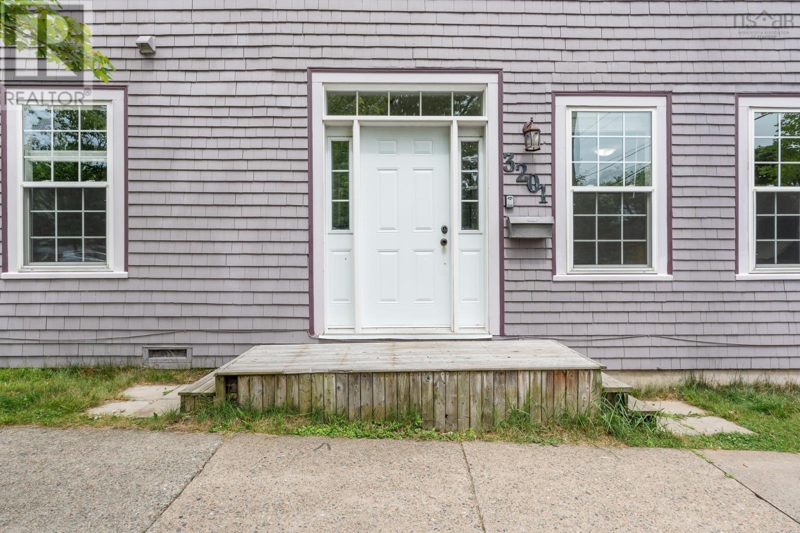 Property at 3201 Agricola Street image 3