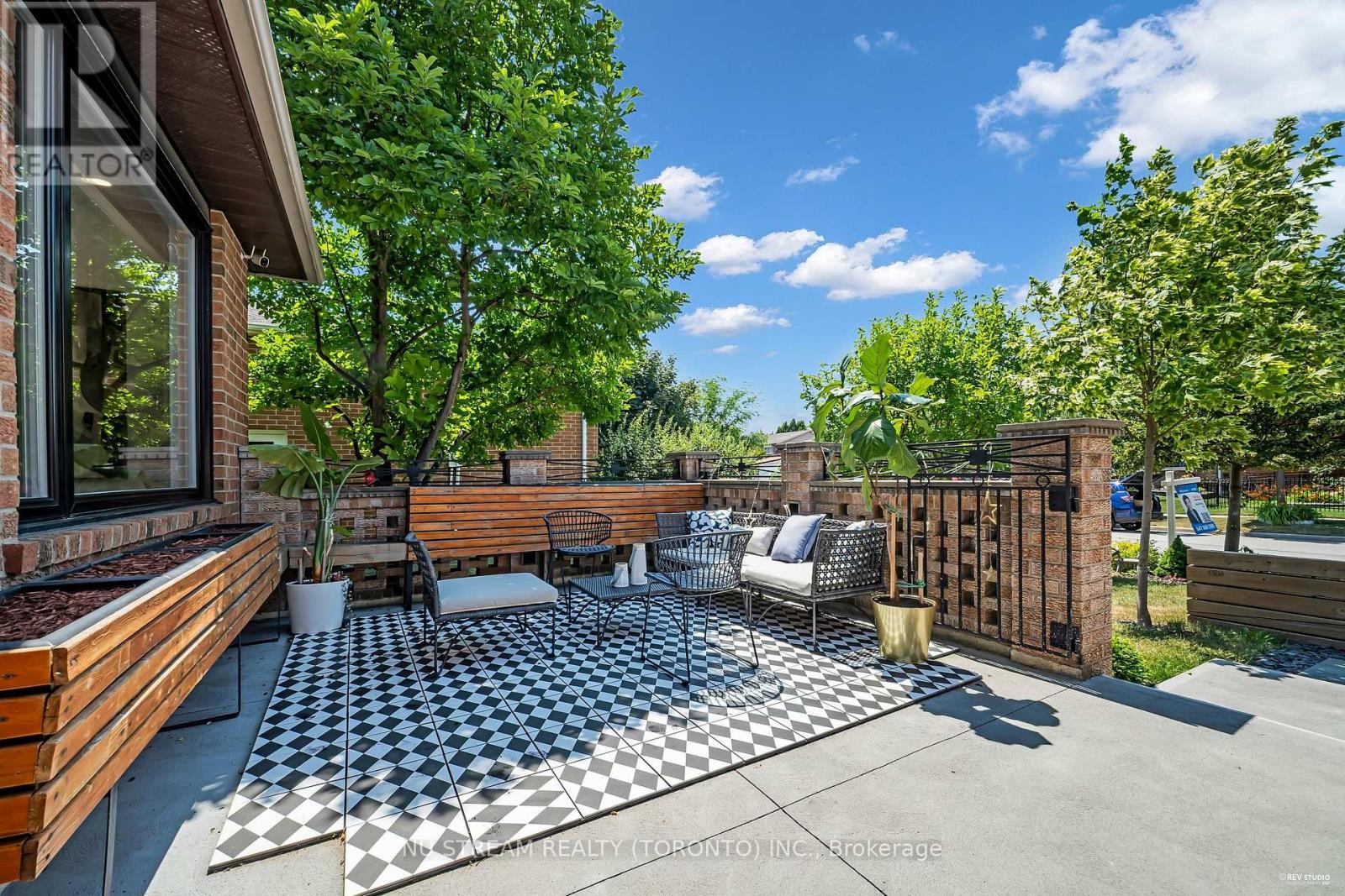Property at 43 BRANDY CRESCENT image 3