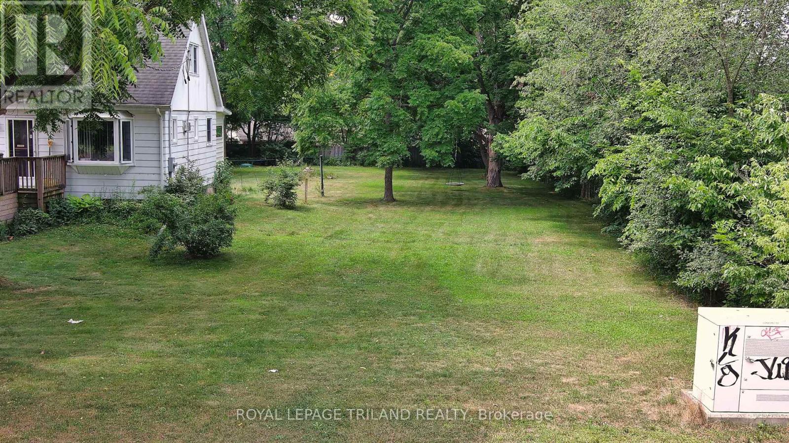 385 Kenmore Place, London East, Ontario  N5Y 1V3 - Photo 1 - X12281287