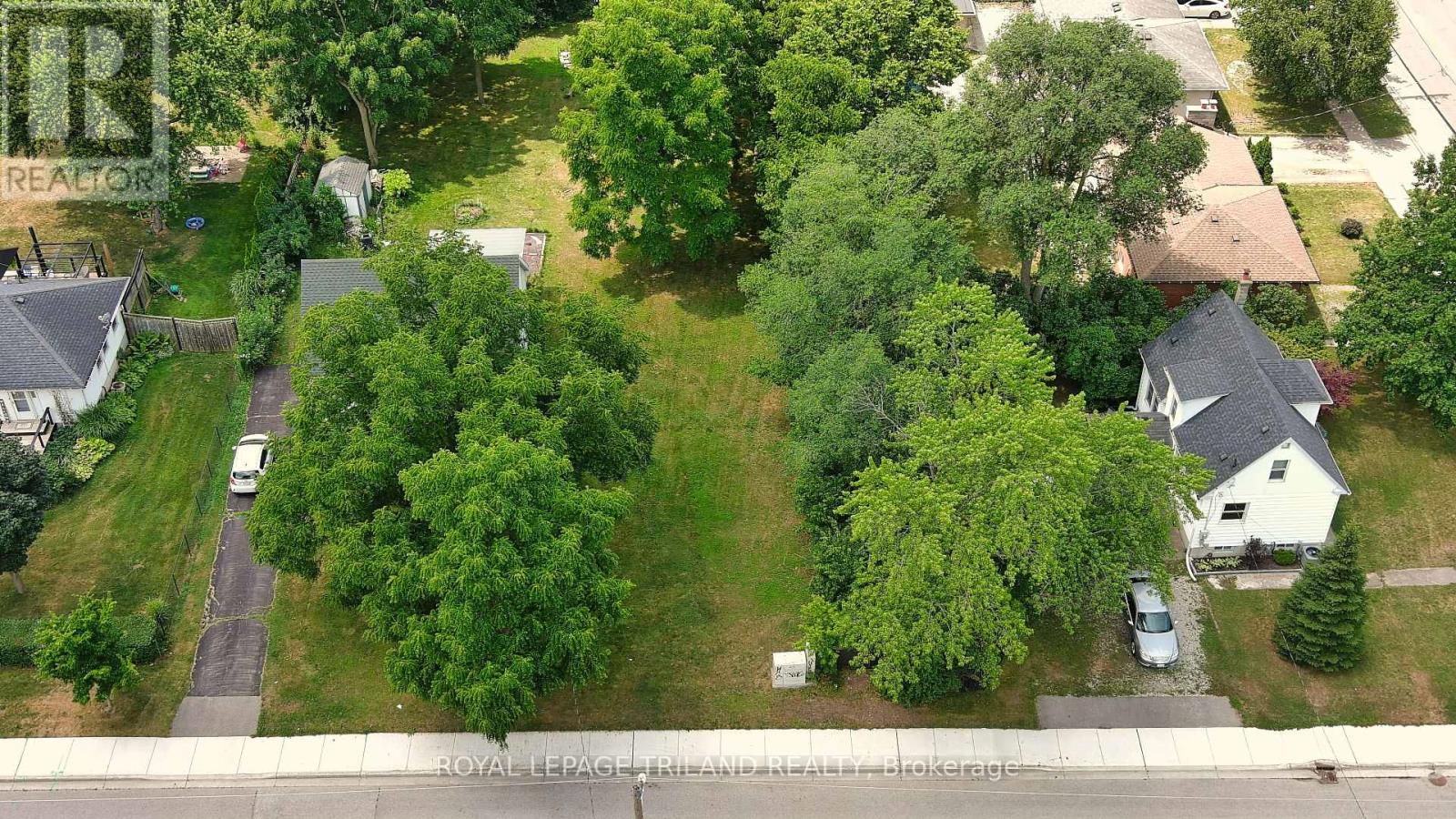 385 Kenmore Place, London East, Ontario  N5Y 1V3 - Photo 14 - X12281287