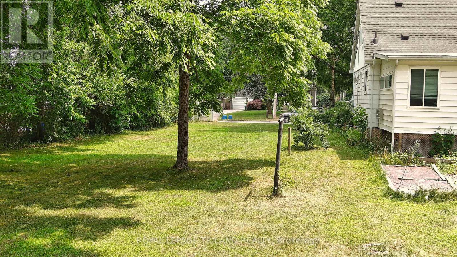 385 Kenmore Place, London East, Ontario  N5Y 1V3 - Photo 7 - X12281287