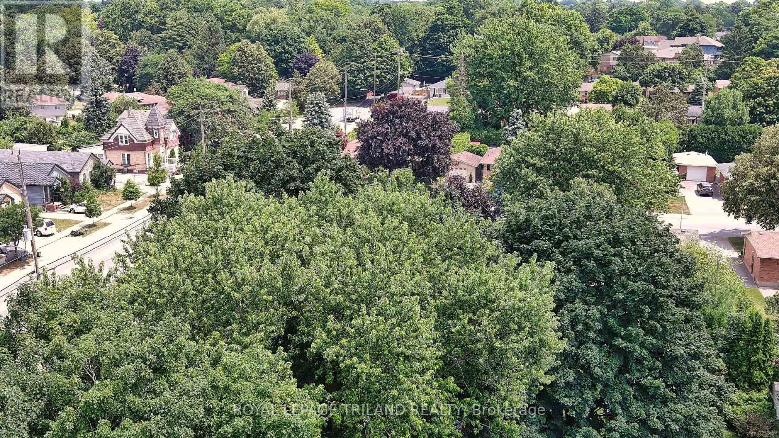 385 Kenmore Place, London East, Ontario  N5Y 1V3 - Photo 17 - X12281287