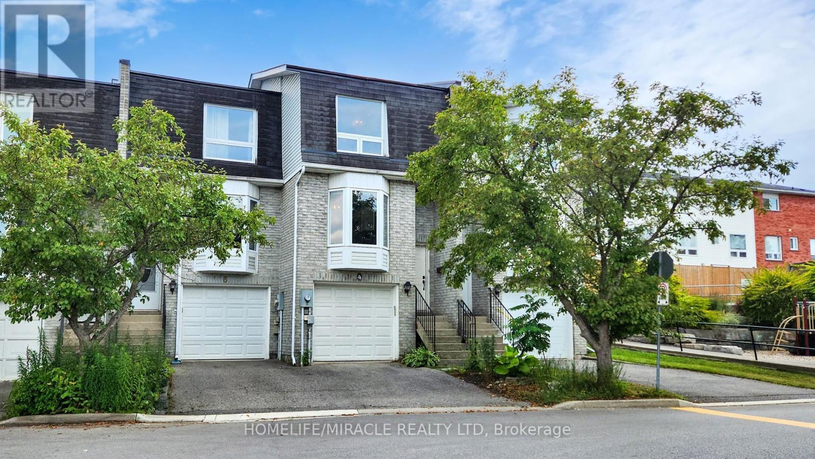 Property at 4 WILLIAM CURTIS CIRCLE image 2