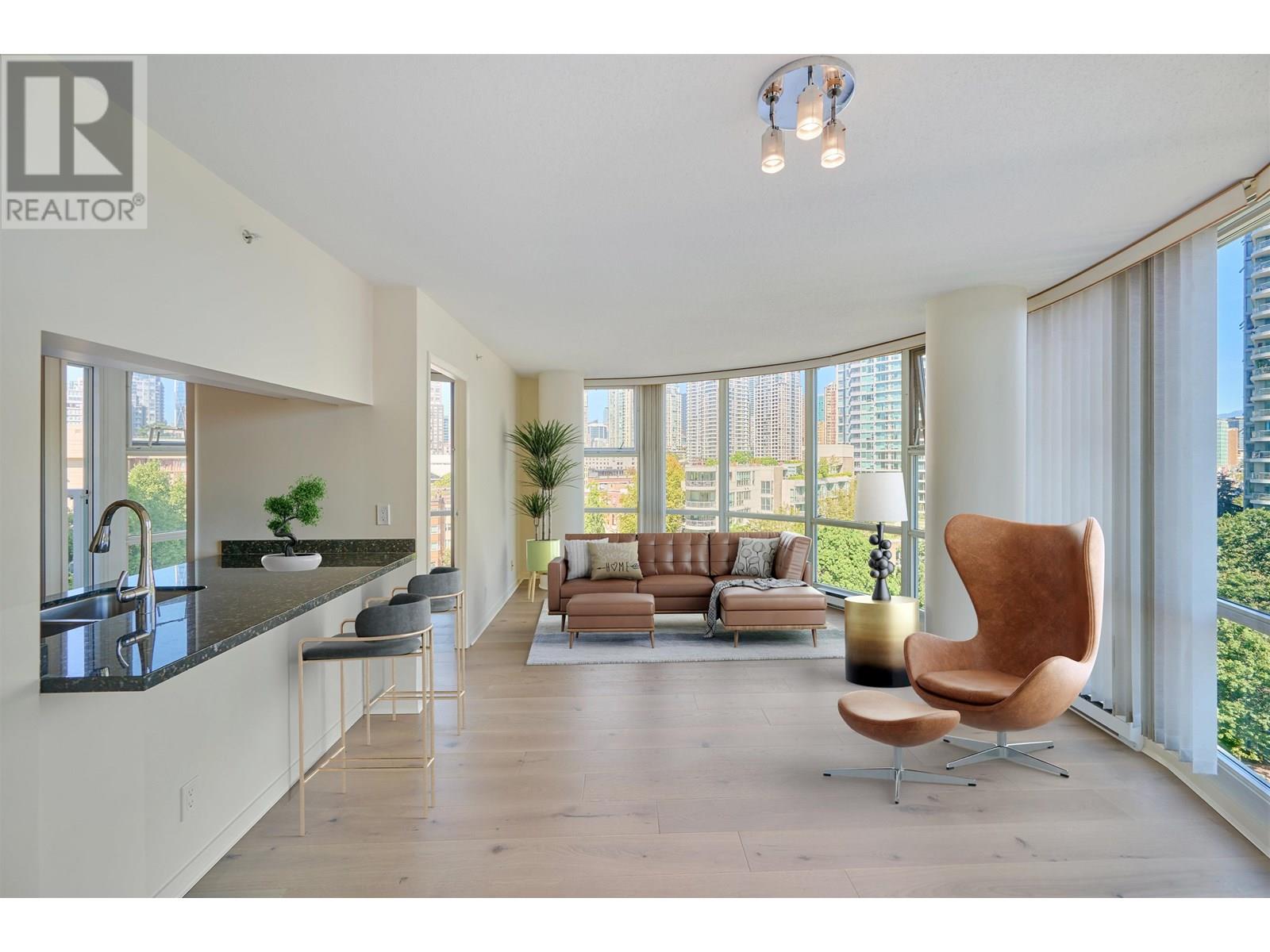 Listing Picture 14 of 31 : 906 193 AQUARIUS MEWS, Vancouver / 溫哥華 - 魯藝地產 Yvonne Lu Group - MLS Medallion Club Member