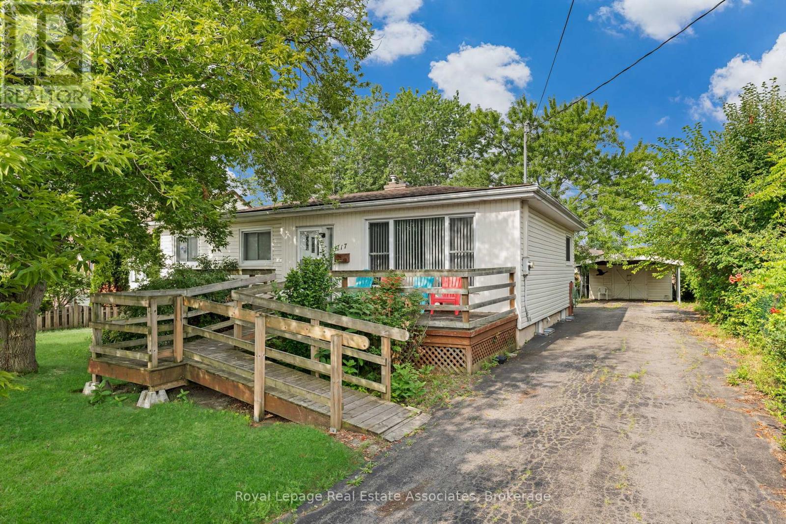 Property at 117 LOUTH STREET image 2