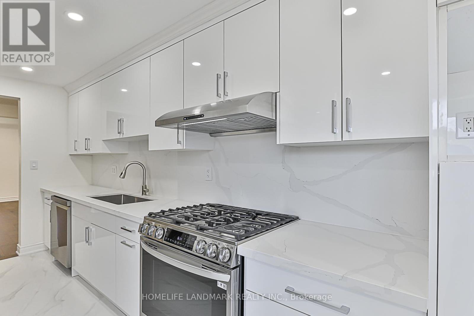 612 Van Horne Avenue, Toronto, Ontario  M2J 2V4 - Photo 12 - C12281867