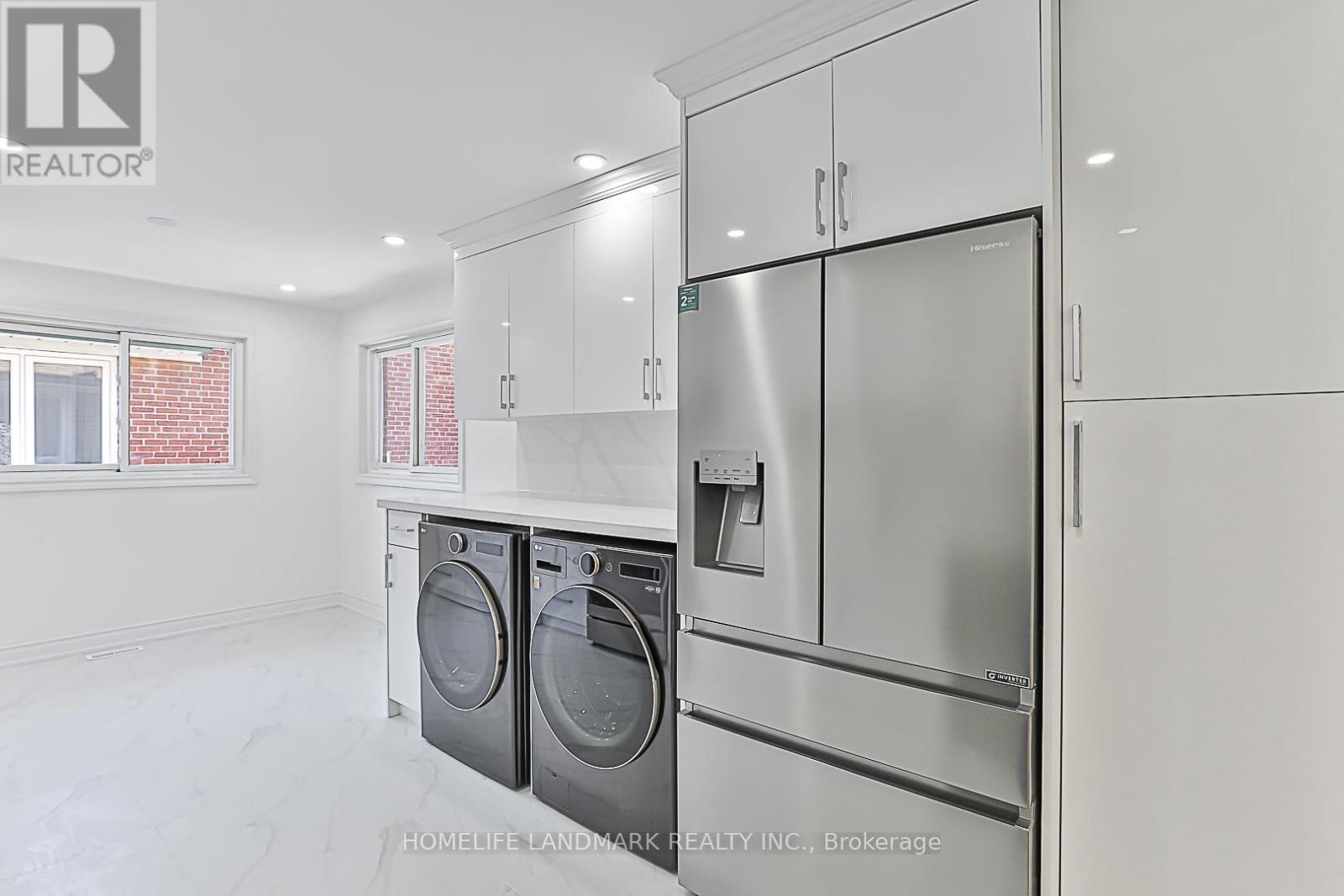 612 Van Horne Avenue, Toronto, Ontario  M2J 2V4 - Photo 13 - C12281867