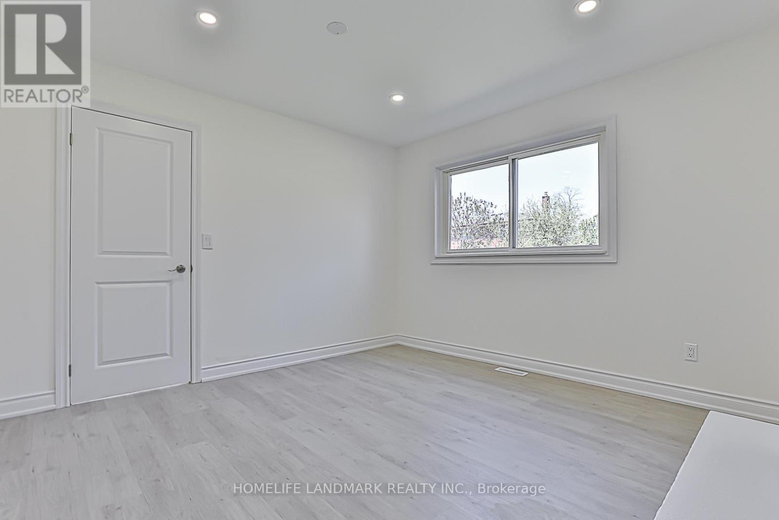 612 Van Horne Avenue, Toronto, Ontario  M2J 2V4 - Photo 32 - C12281867