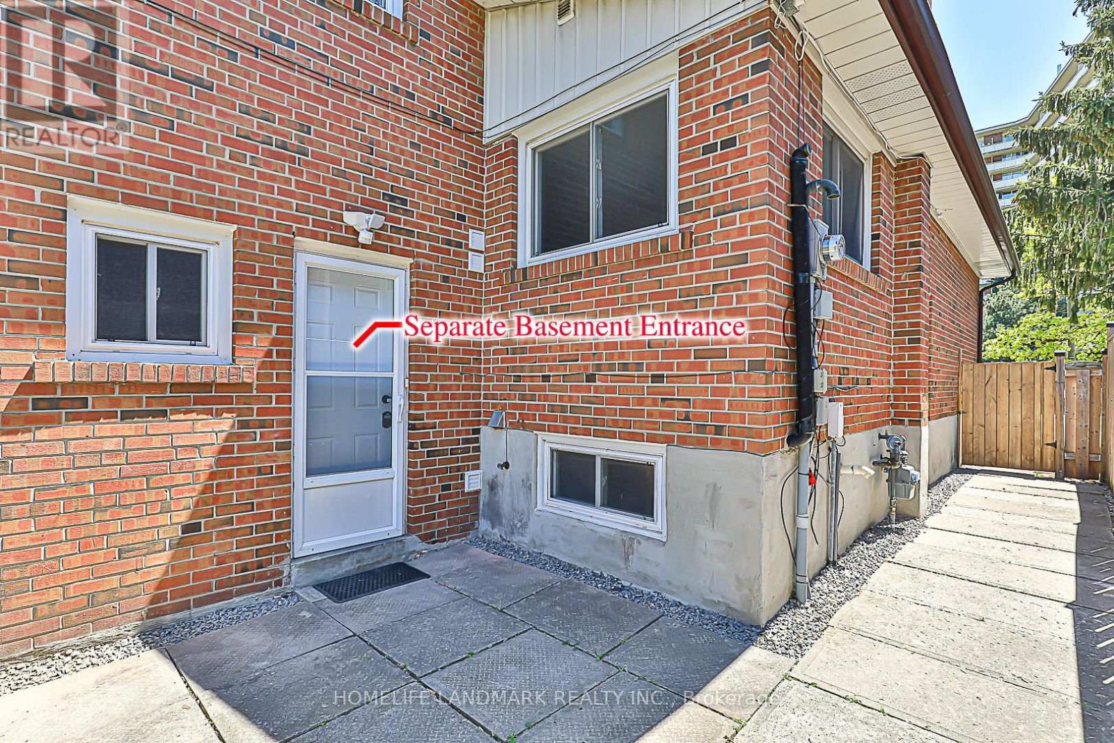 612 Van Horne Avenue, Toronto, Ontario  M2J 2V4 - Photo 36 - C12281867