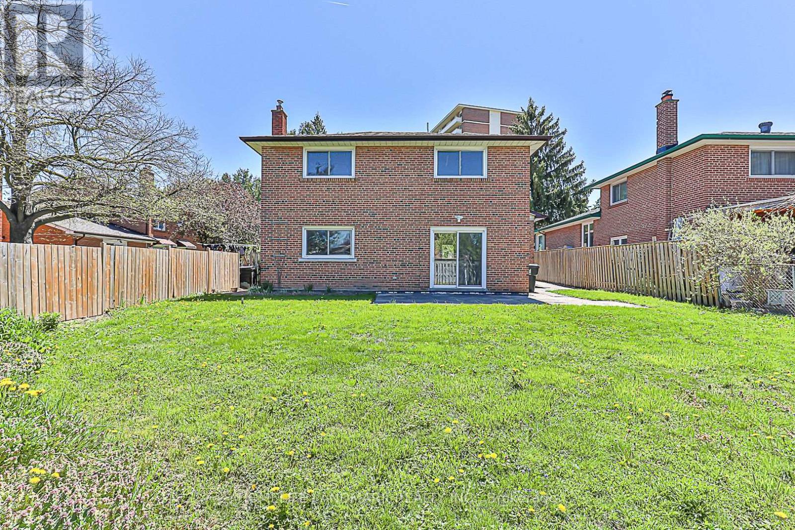 612 Van Horne Avenue, Toronto, Ontario  M2J 2V4 - Photo 47 - C12281867