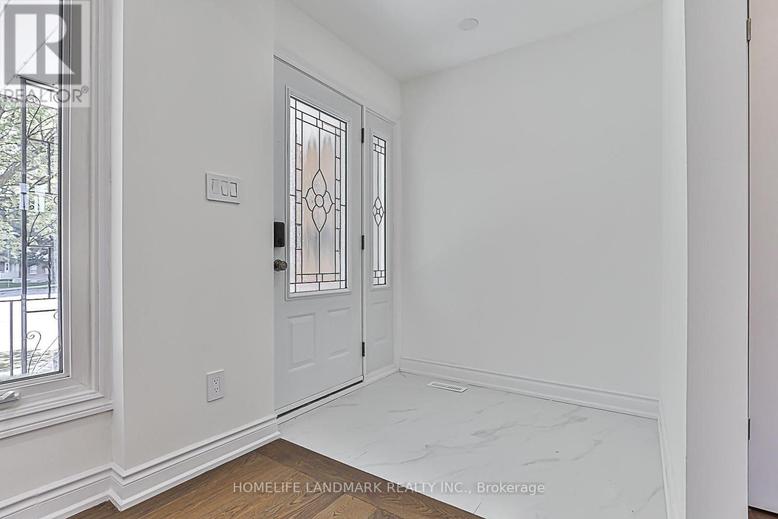 612 Van Horne Avenue, Toronto, Ontario  M2J 2V4 - Photo 5 - C12281867