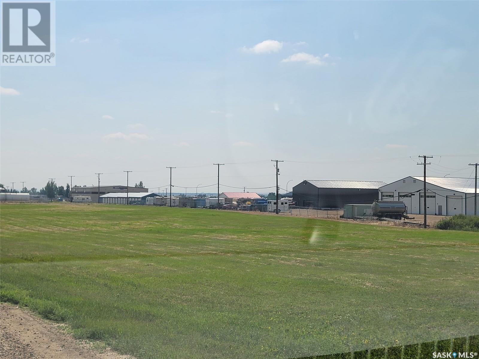 5504/5506/5508 46th Street, Macklin, Saskatchewan  S0L 2C0 - Photo 1 - SK012488