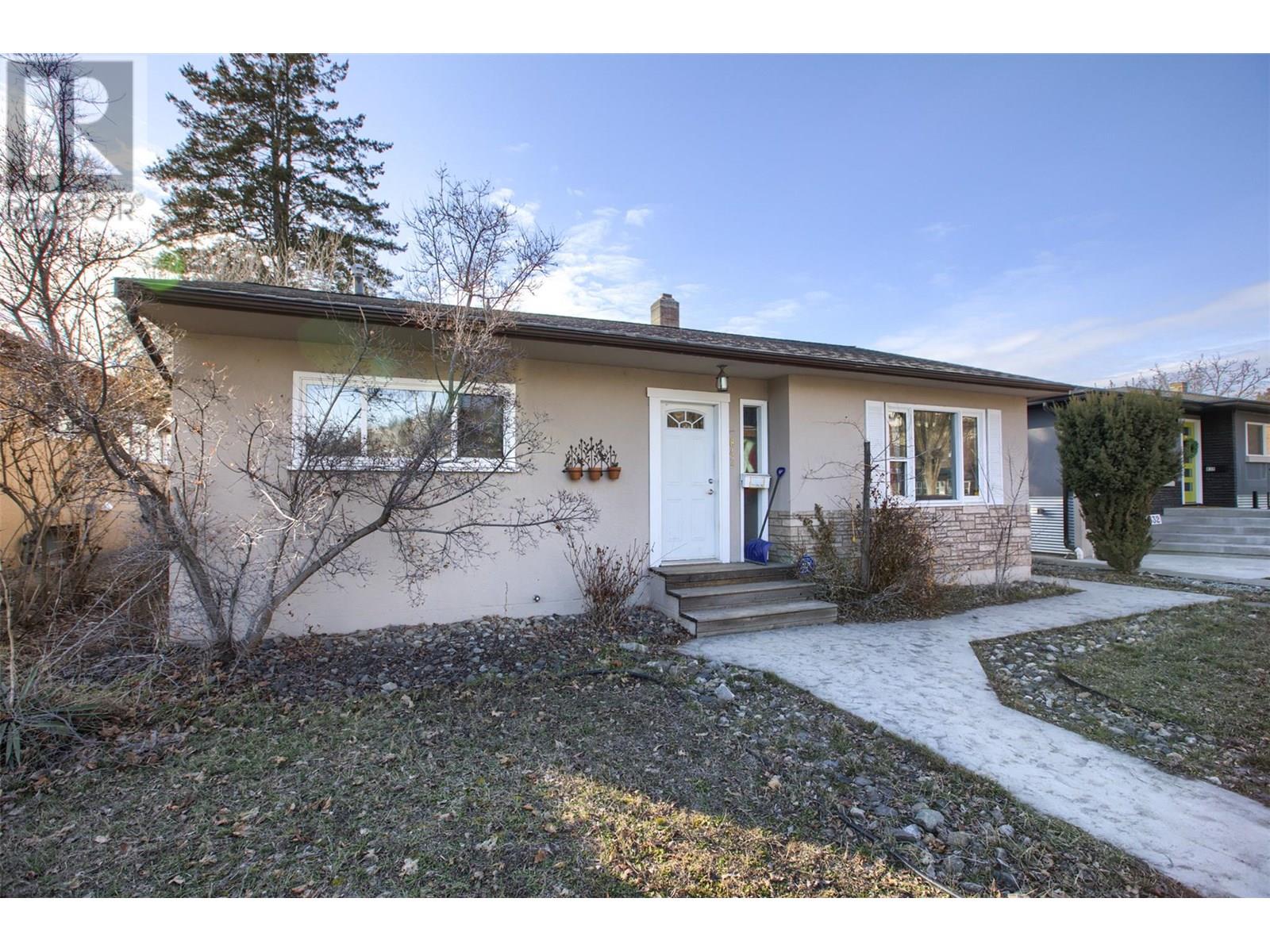 Property at 842 Walrod Street image 1