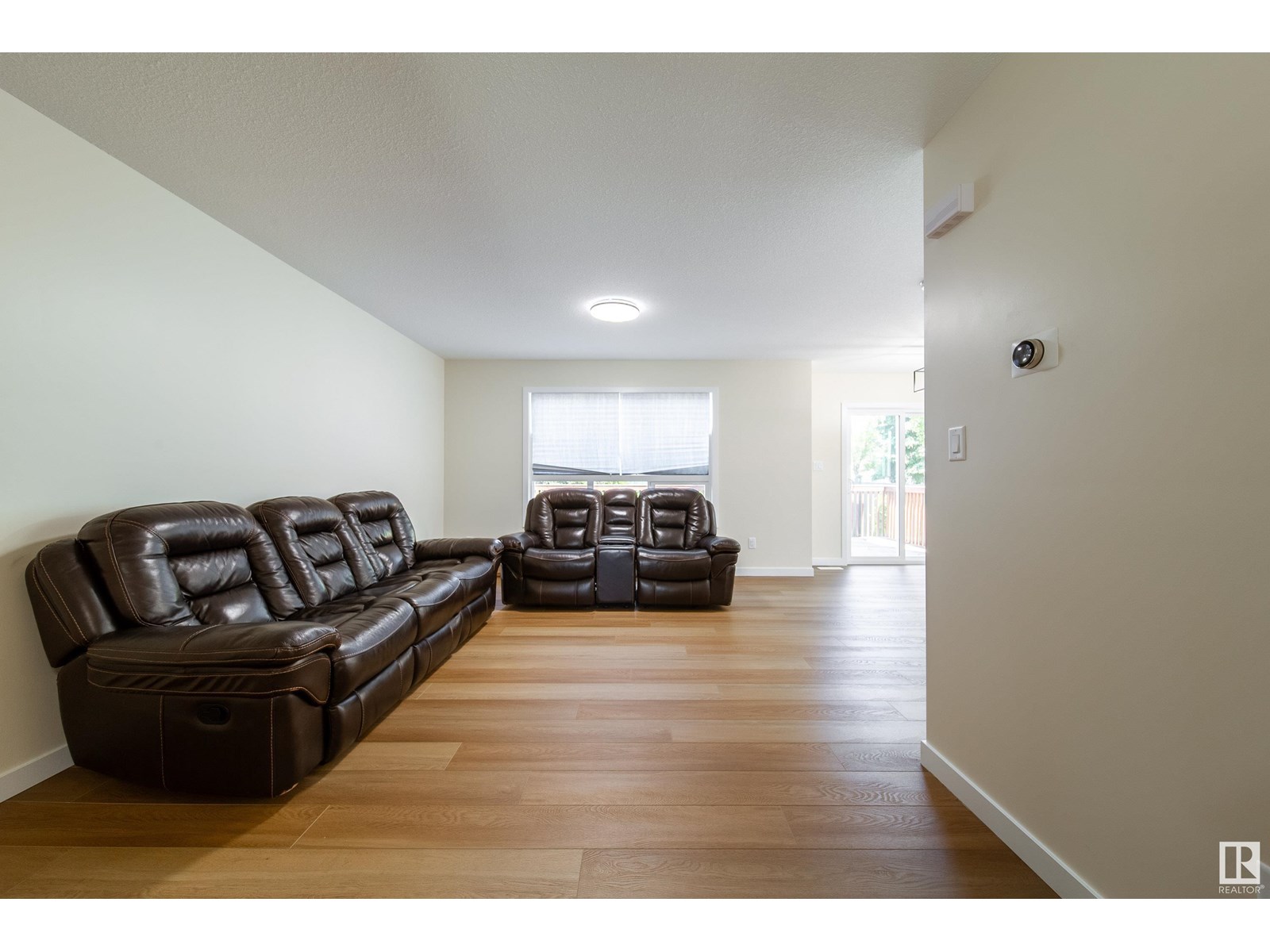 2018 Garnett Wy Nw, Edmonton, Alberta  T5T 6R1 - Photo 6 - E4447516