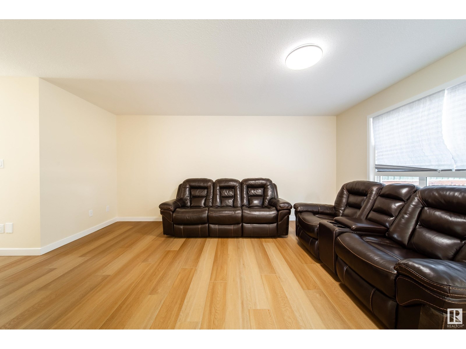 2018 Garnett Wy Nw, Edmonton, Alberta  T5T 6R1 - Photo 8 - E4447516