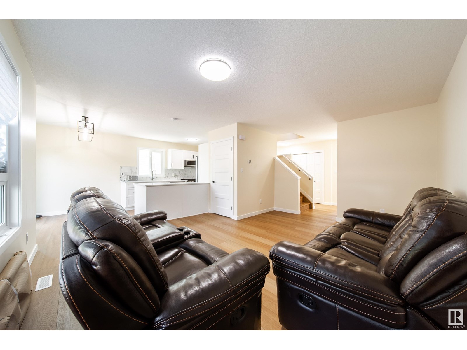 2018 Garnett Wy Nw, Edmonton, Alberta  T5T 6R1 - Photo 9 - E4447516