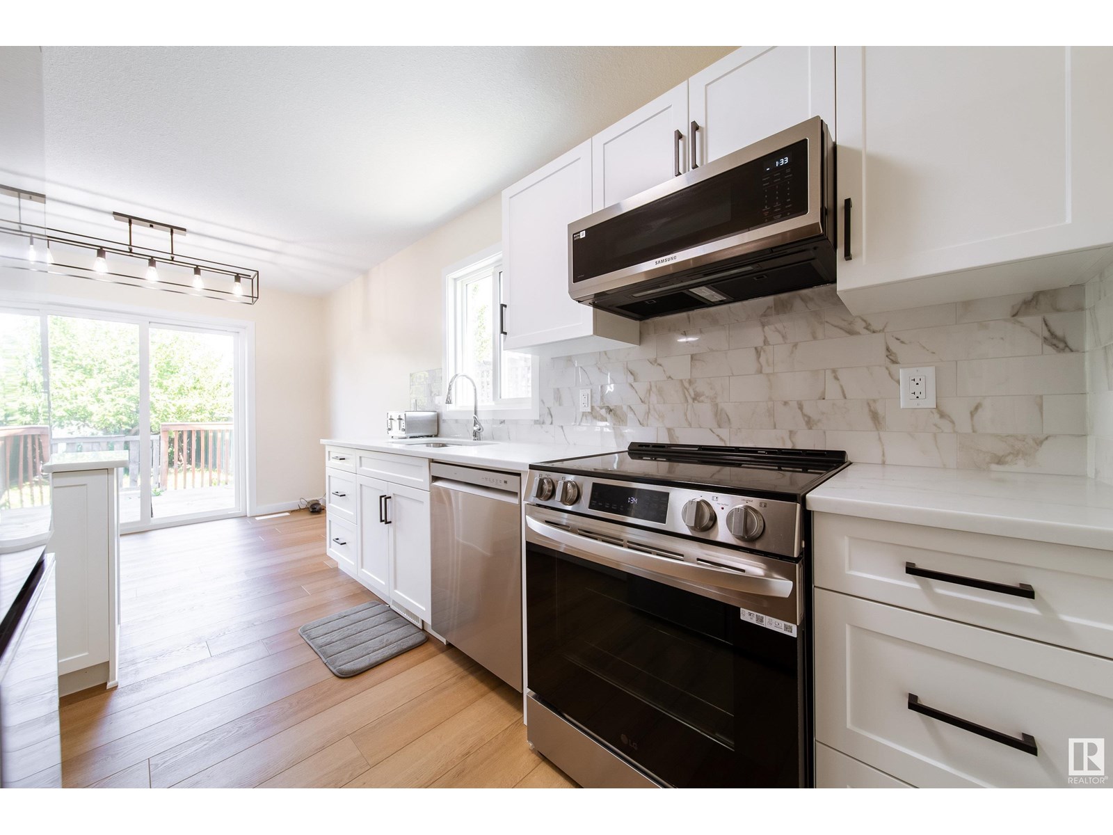 2018 Garnett Wy Nw, Edmonton, Alberta  T5T 6R1 - Photo 18 - E4447516