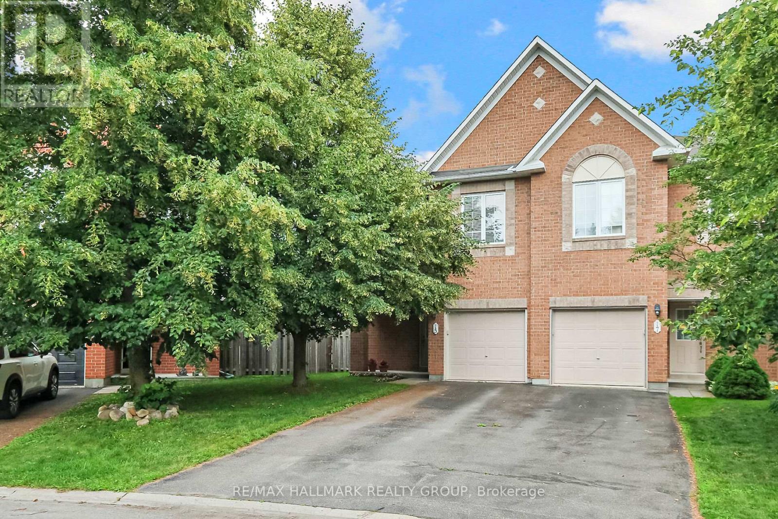Property at 15 MCPEAKE PLACE image 1