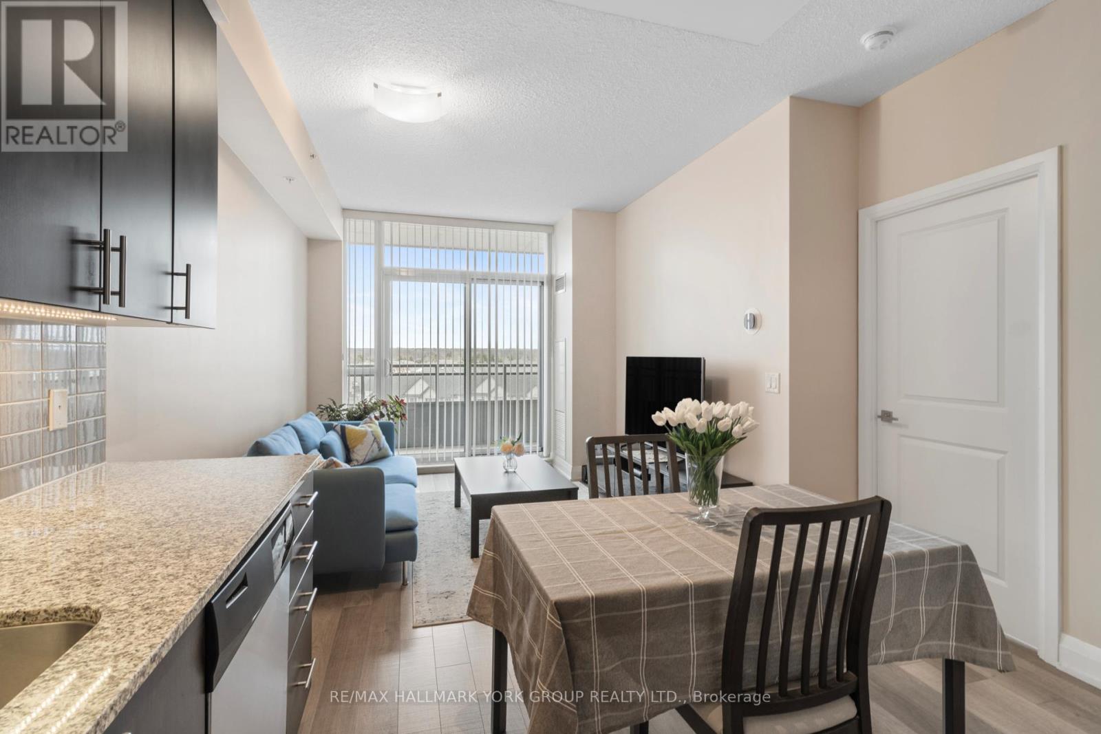 602 - 85 North Park Road, Vaughan, Ontario  L4J 0H9 - Photo 12 - N12281929