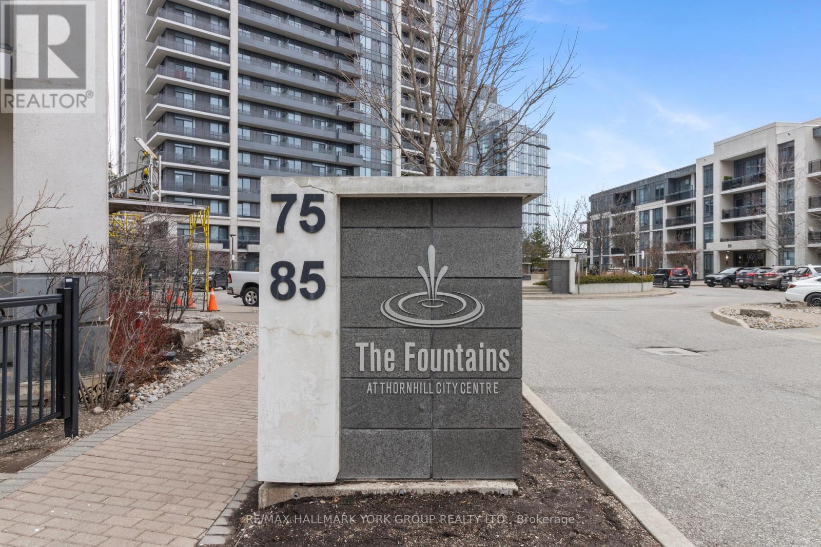602 - 85 North Park Road, Vaughan, Ontario  L4J 0H9 - Photo 2 - N12281929