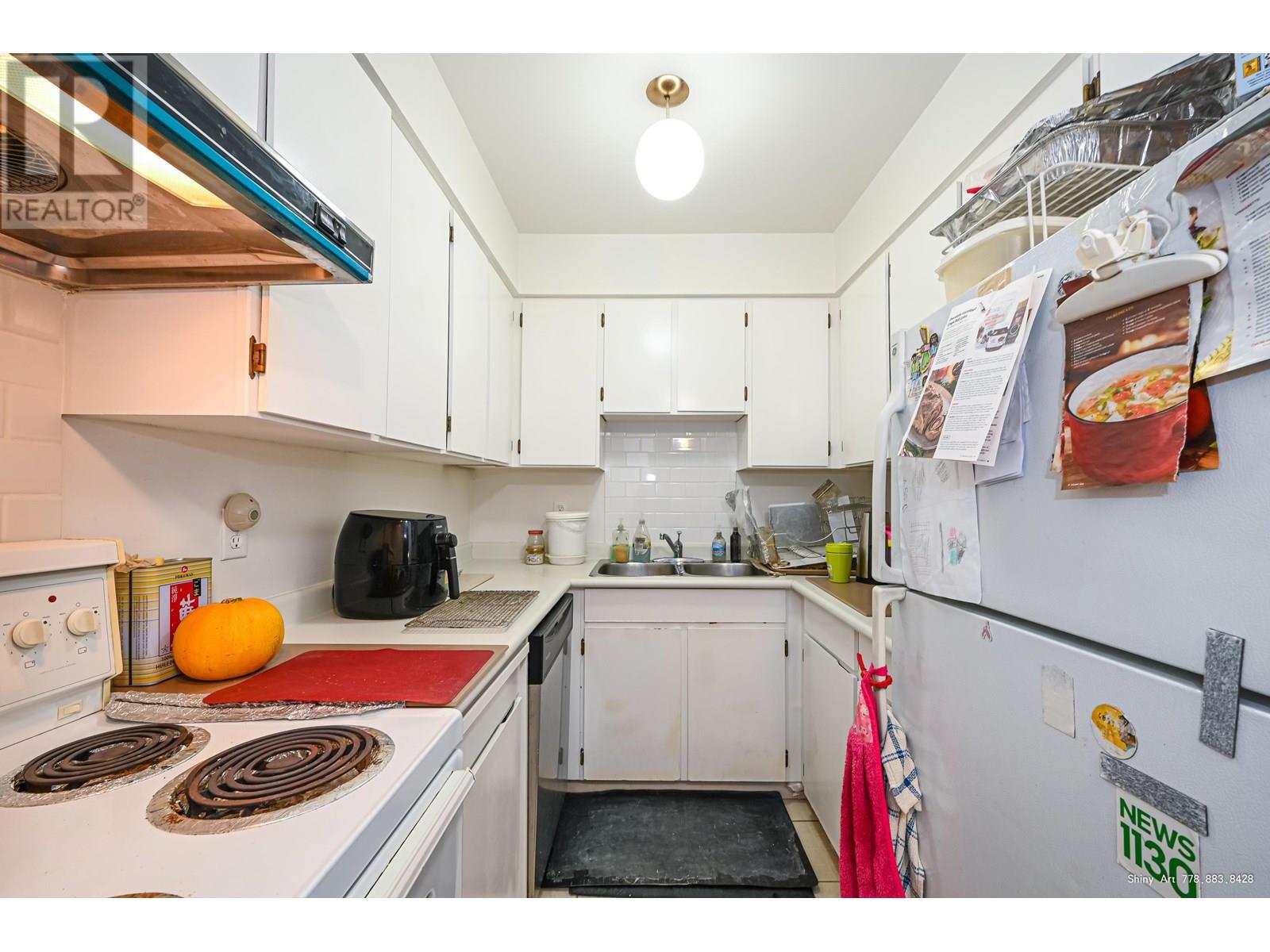 406 16 Lakewood Drive, Vancouver, British Columbia  V5L 4L1 - Photo 2 - R3025427