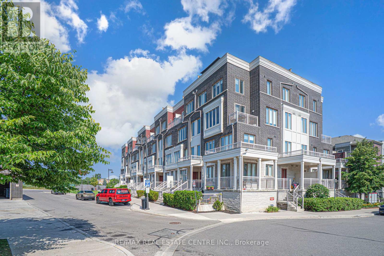 Property at 21 - 145 LONG BRANCH AVENUE image 3