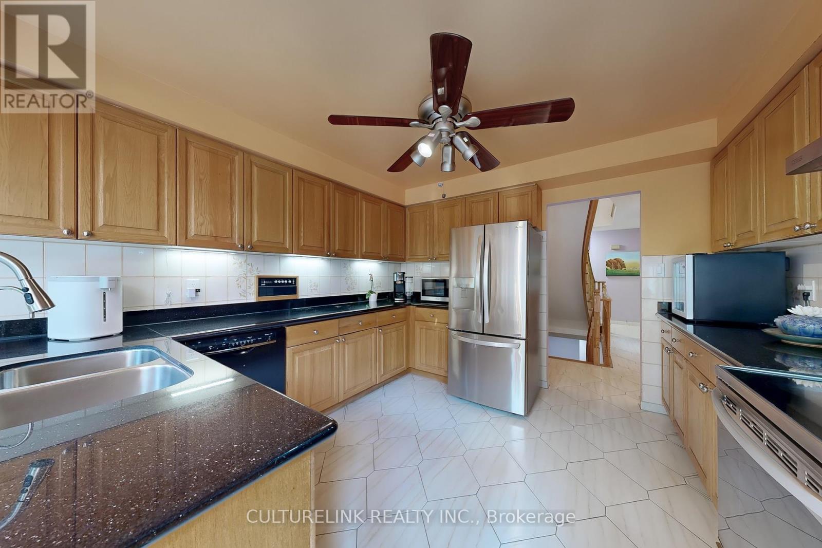 94 Coledale Road, Markham, Ontario  L3R 7V9 - Photo 11 - N12281960