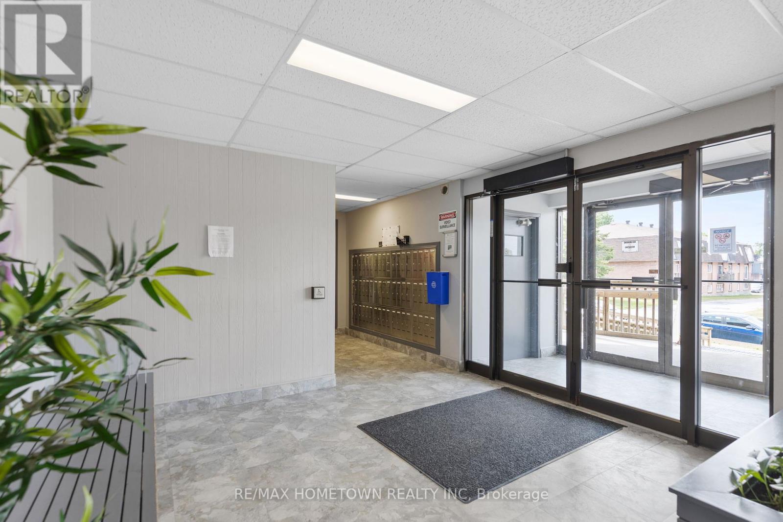 212 - 845 Kyle Court, Brockville, Ontario  K6V 6K7 - Photo 4 - X12281961