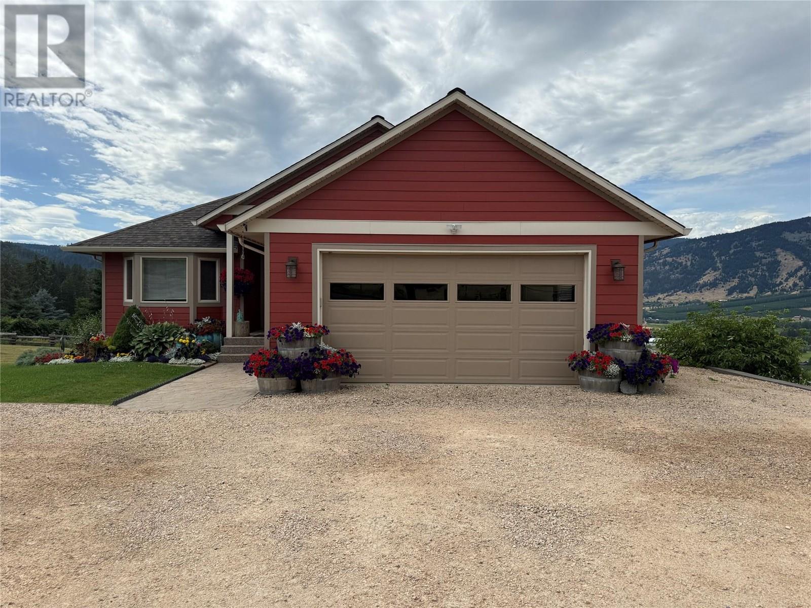 5380 Learmouth Road, Coldstream, British Columbia  V1B 3E8 - Photo 2 - 10333550