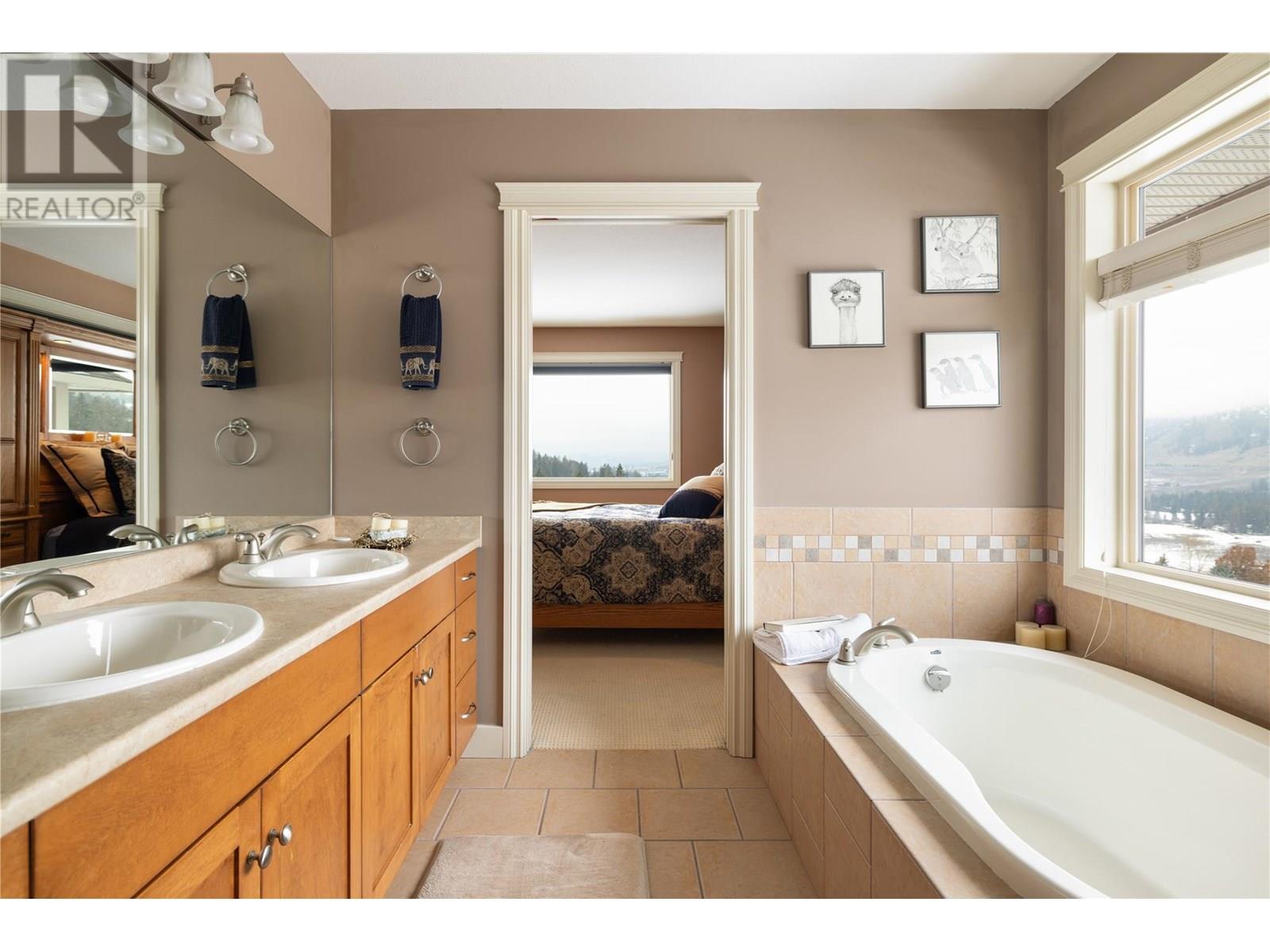 5380 Learmouth Road, Coldstream, British Columbia  V1B 3E8 - Photo 37 - 10333550