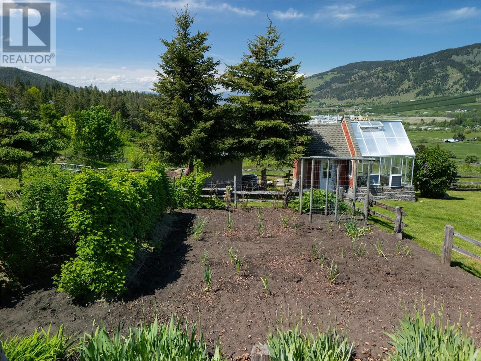 5380 Learmouth Road, Coldstream, British Columbia  V1B 3E8 - Photo 14 - 10333550