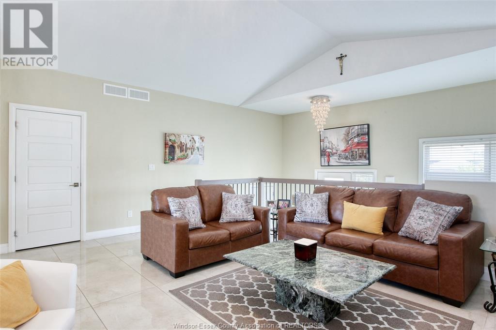 Property at 390 Welsh AVENUE image 4
