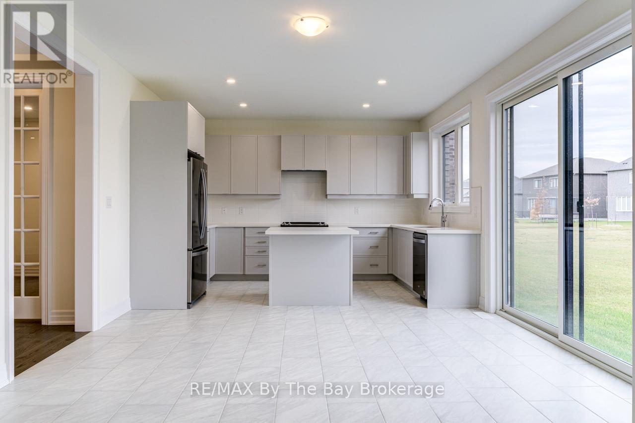 169 Rosanne Circle, Wasaga Beach, Ontario  L9Z 0N1 - Photo 14 - S12281970