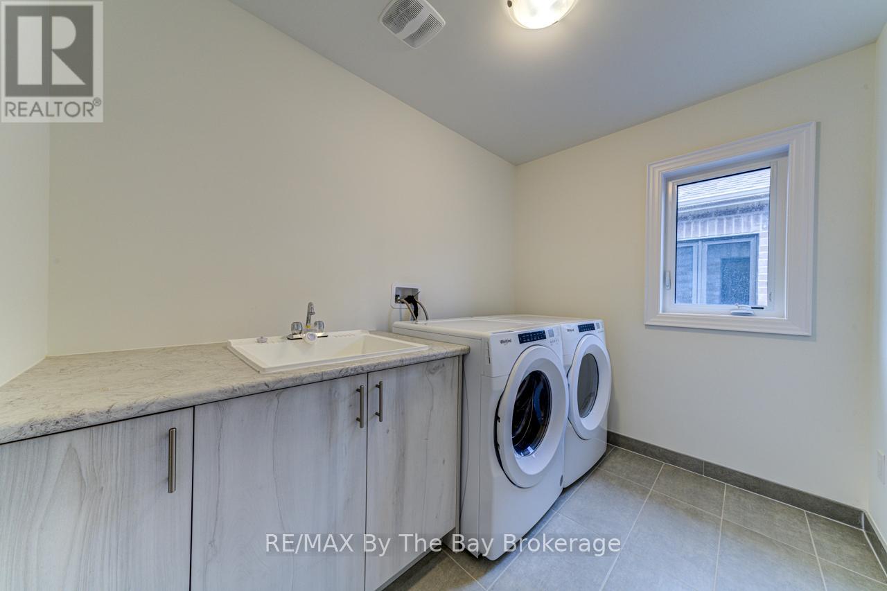 169 Rosanne Circle, Wasaga Beach, Ontario  L9Z 0N1 - Photo 36 - S12281970