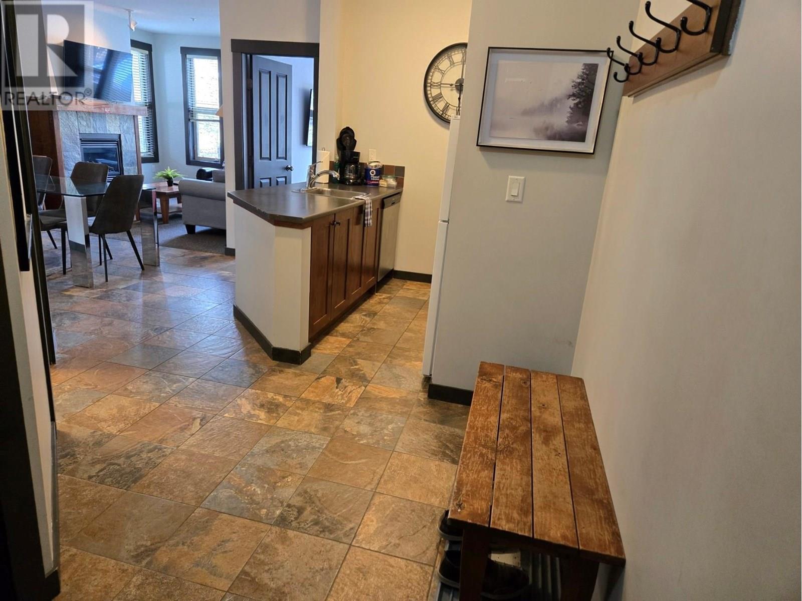 2070 SUMMIT Drive Unit# 201A & 201B, Panorama, British Columbia