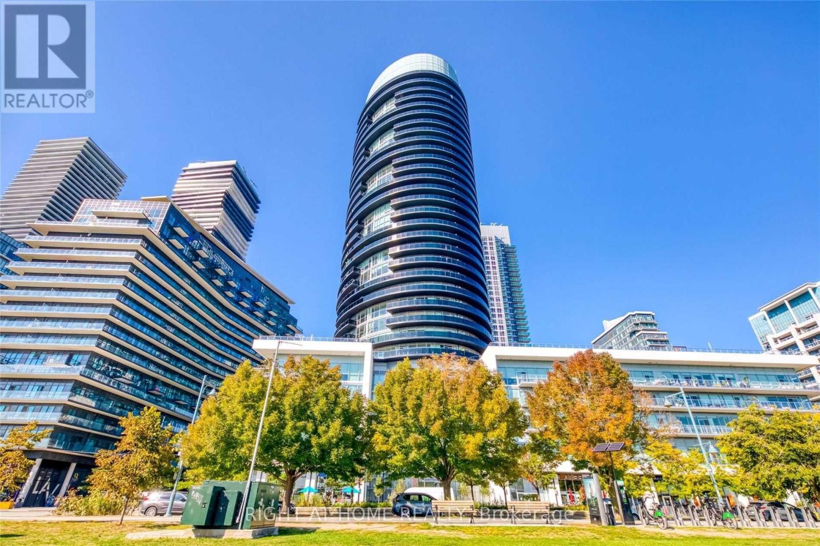 422 - 80 Marine Parade Drive, Toronto, Ontario  M8V 0A3 - Photo 1 - W12281973