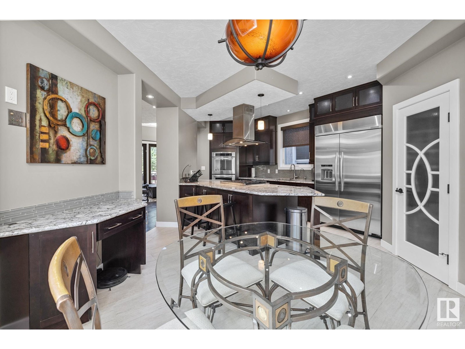 Property at 6520 111 AV NW image 1