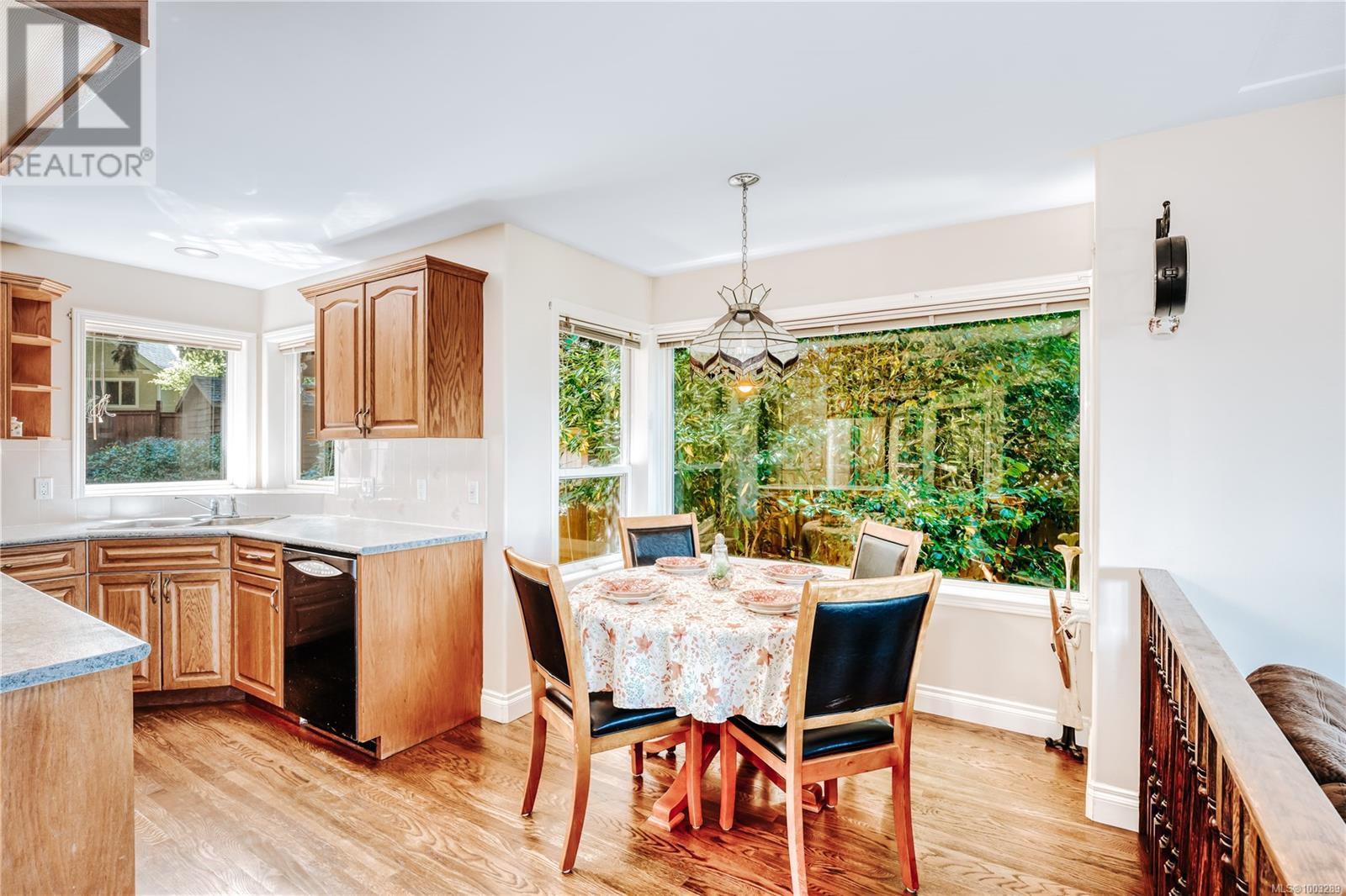 Property at 5352 Coastview Pl image 2