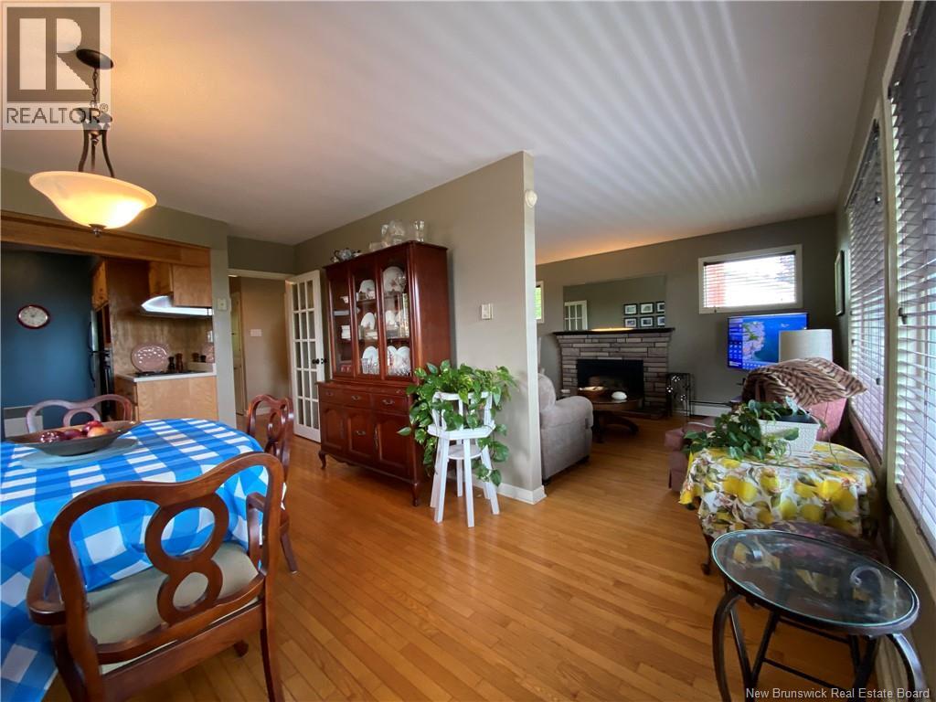 Property at 154 Lakeside Drive image 5