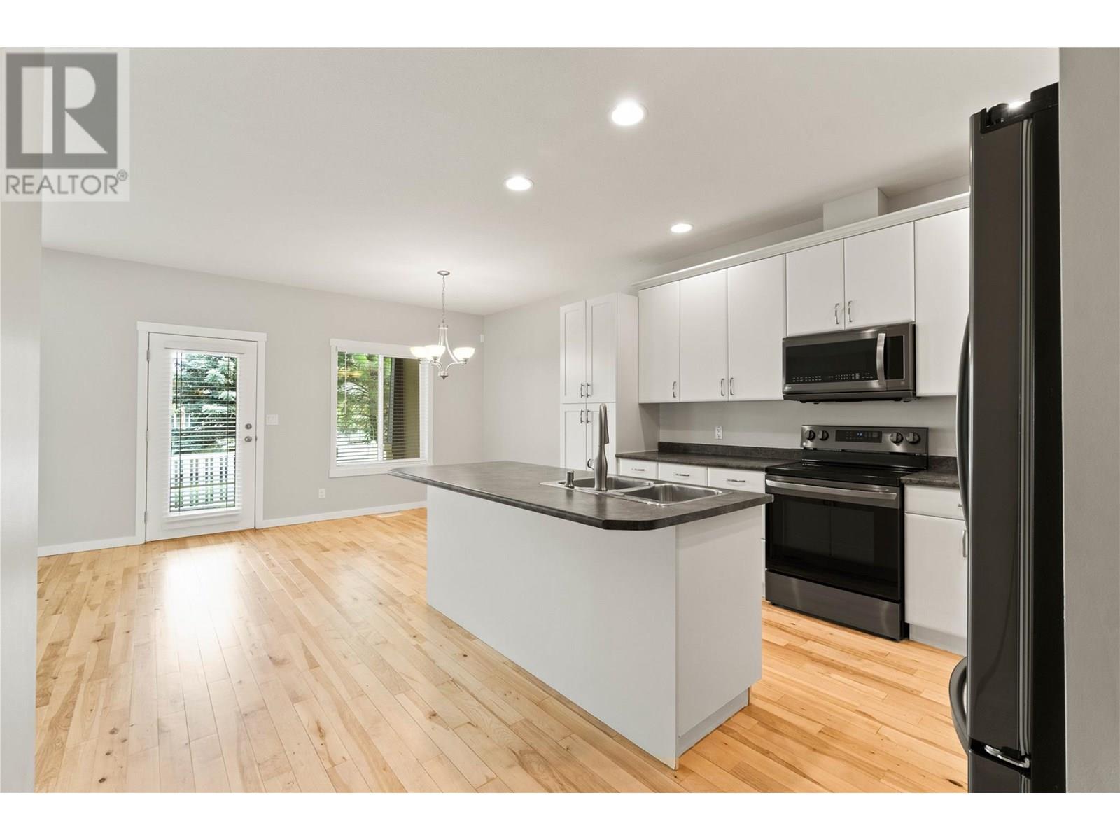 Property at 2920 Valleyview Drive Unit# 119 image 5