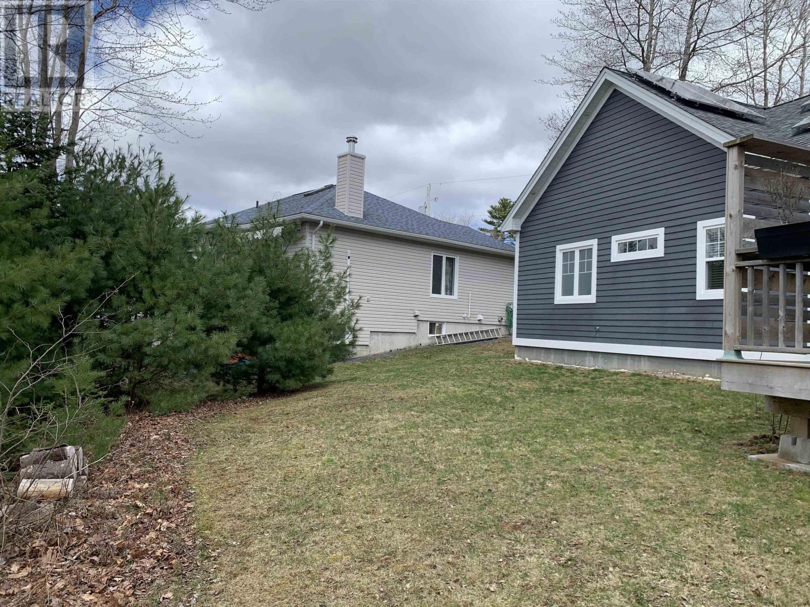 78 Ridgecrest Drive, Bridgewater, Nova Scotia  B4V 3V8 - Photo 6 - 202508347