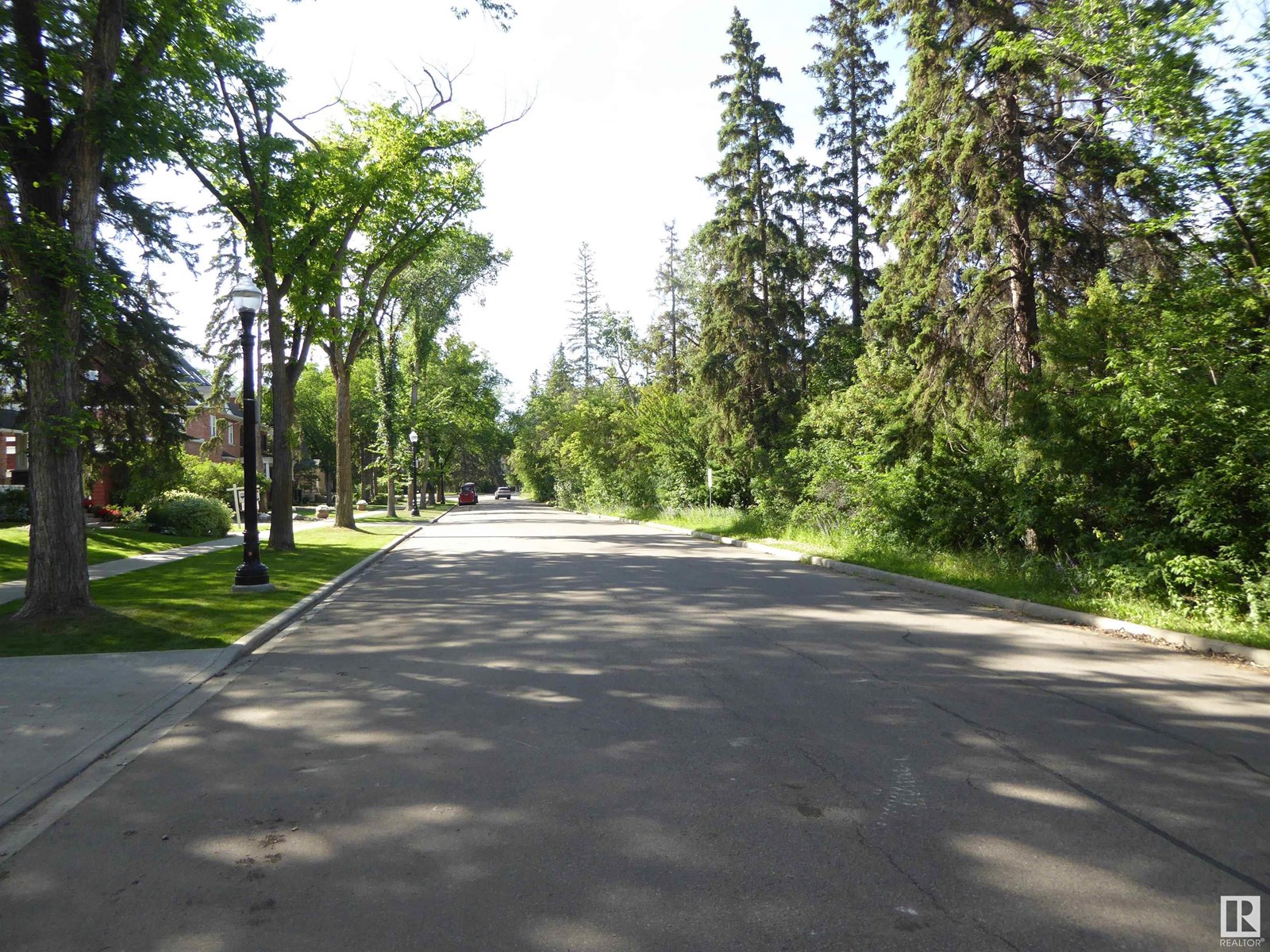 Property at 10220 CONNAUGHT DR NW image 5