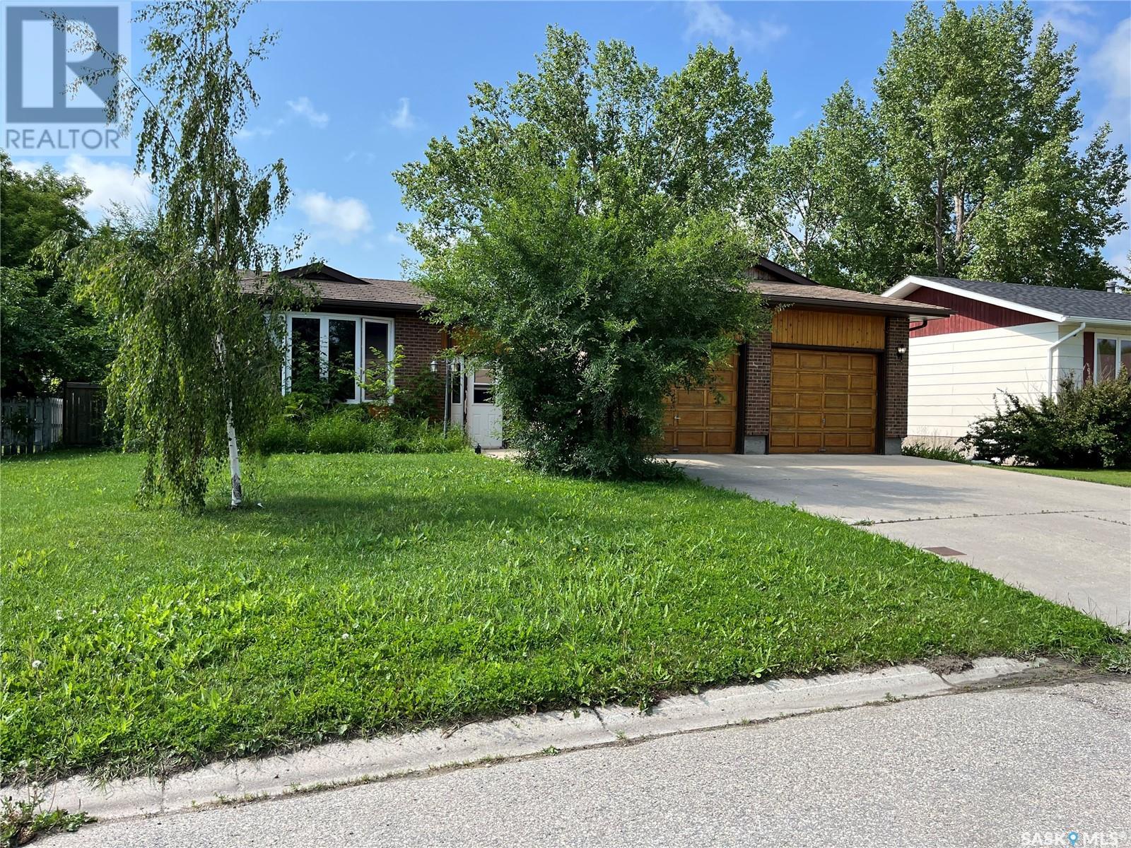 Property at 221 4th AVENUE image 1