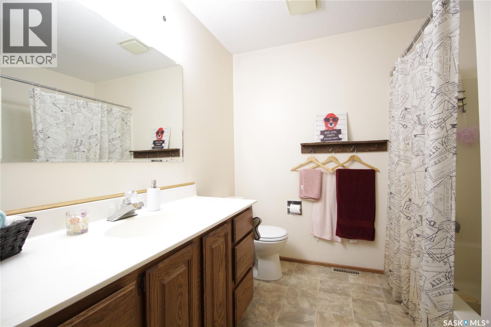 221 4th Avenue, Whitewood, Saskatchewan  S0G 5C0 - Photo 17 - SK012497